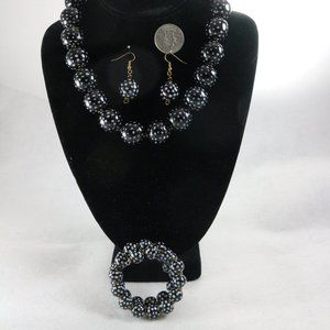 KAZURI Beads Candy TingTing 18 inch Black/White Necklace + Earrings + Bracelet